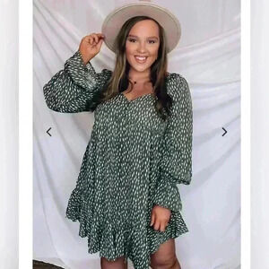New-In Ruffle Dress With Flowy Sleeves